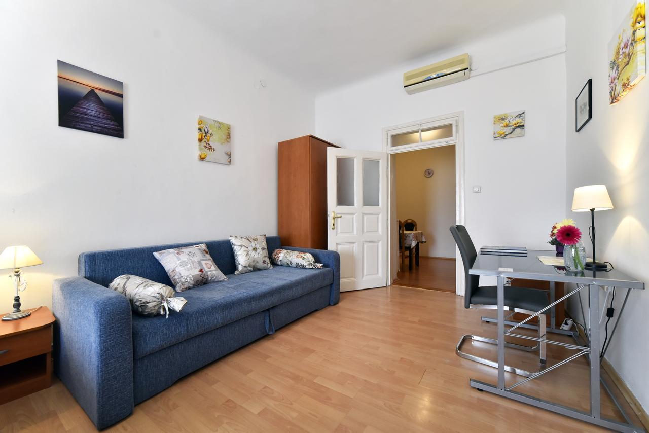 Apartment Tesla Zagreb Luaran gambar