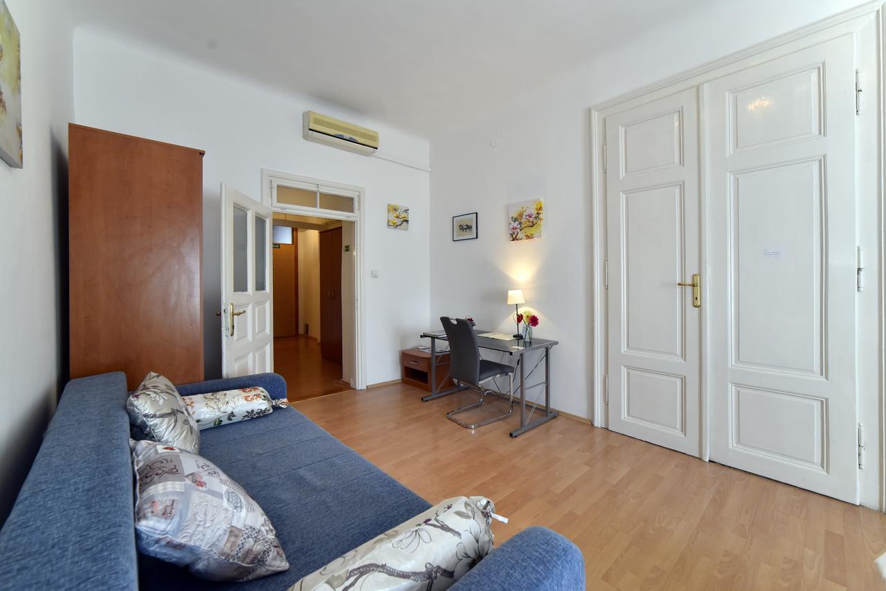 Apartment Tesla Zagreb Luaran gambar