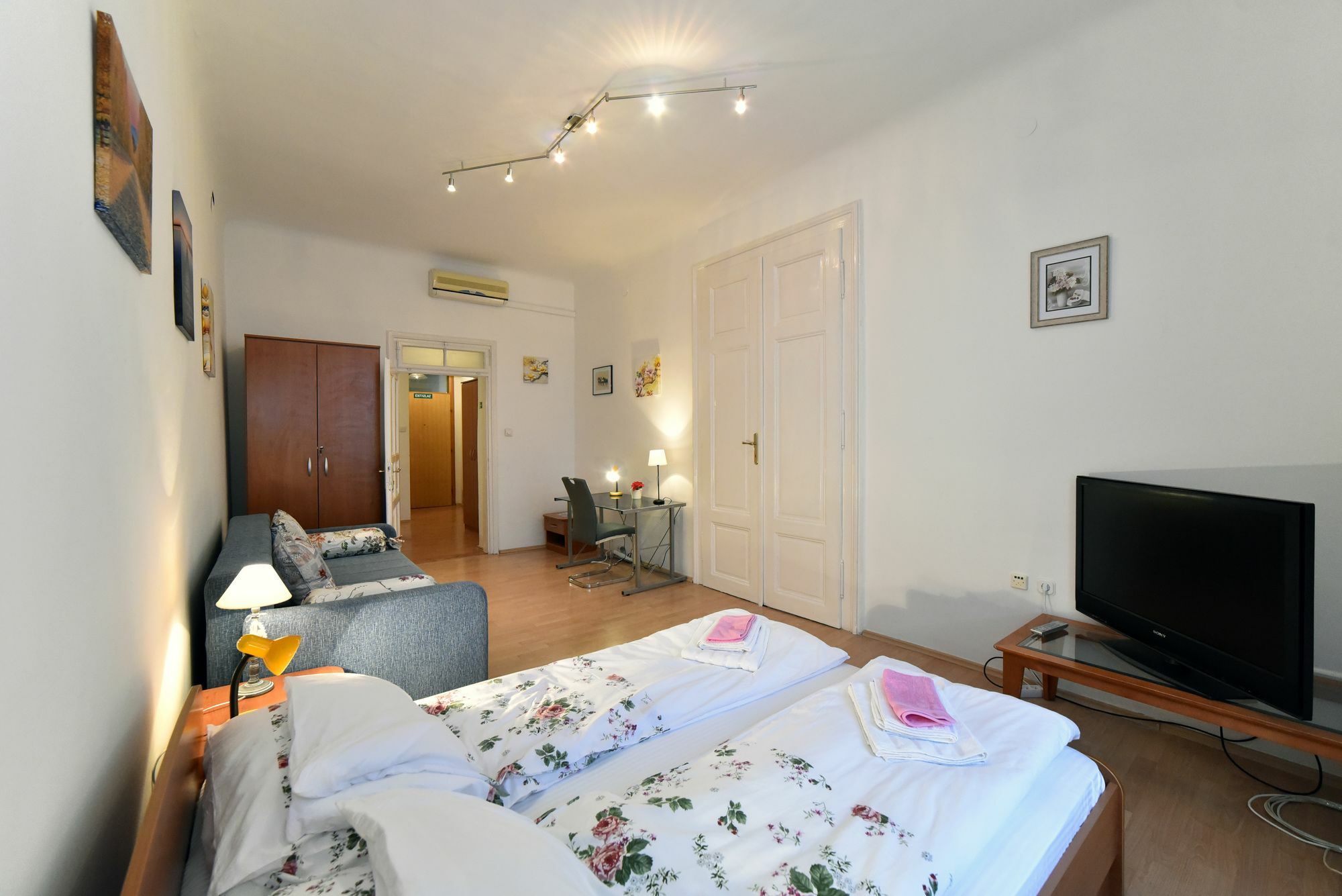 Apartment Tesla Zagreb Luaran gambar